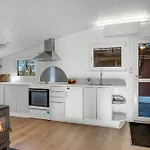 Cozy With Modern Facilities Close To The Water * Roslev
