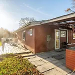 Cozy With Modern Facilities Close To The Water Tatil Evi *