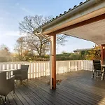 Cozy With Modern Facilities Close To The Water Holiday home Roslev