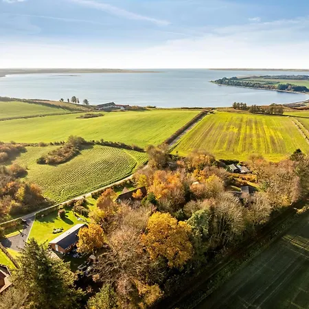 Cozy With Modern Facilities Close To The Water Holiday home Roslev